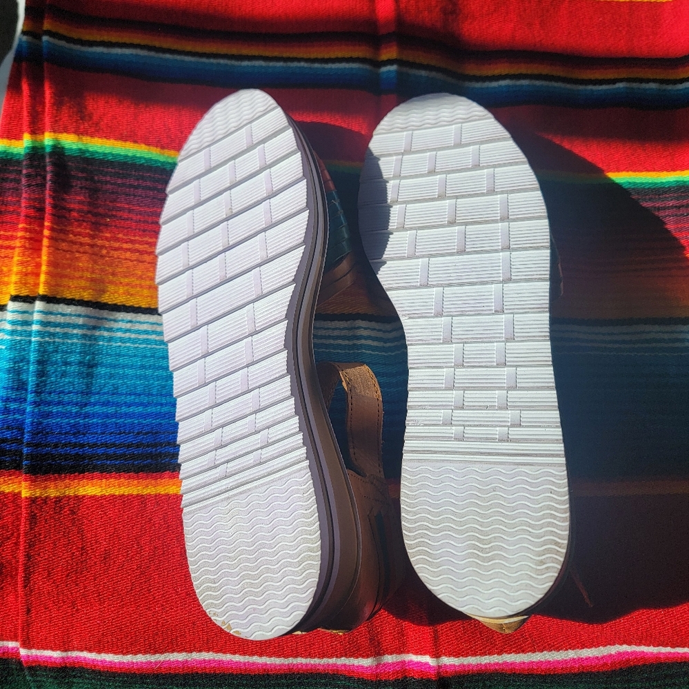 EUC! Colorful Leather Huarache Sandals - Picture 4 of 5